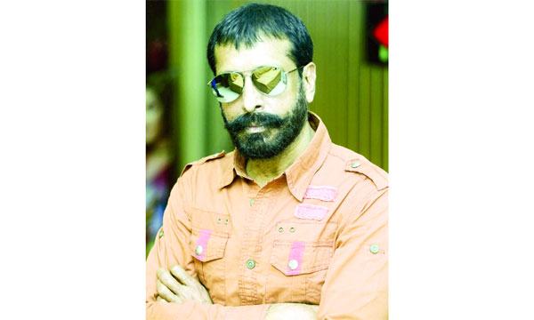 তিন যুগ ধরে সিনেমায় অভিনয়ে নানা শাহ্