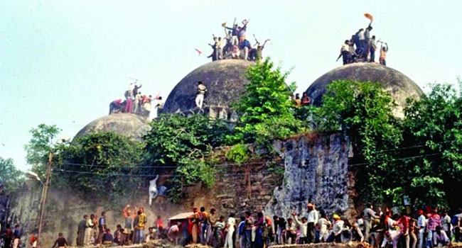 অযোধ্যা : মসজিদের নিচের ধ্বংসাবশেষ