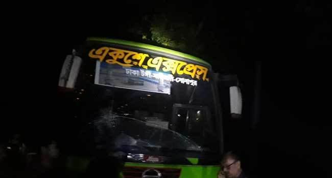 নোয়াখালীতে সড়ক দুর্ঘটনায় নিহত ৩