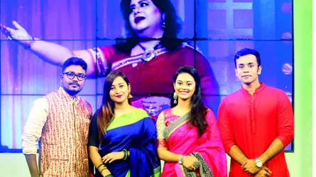 রুনা লায়লার জন্মদিনে গাইলেন তিন্নি, আনিসা, শাহীন ও মুগ্ধ