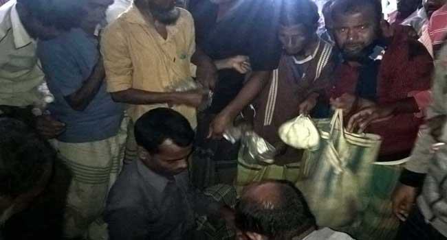 ভূরুঙ্গামারীতে লবণ কিনতে হুড়োহুড়ি, প্রশাসনের মাইকিং