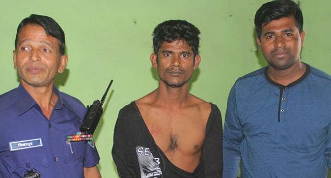 মেয়েকে উত্ত্যক্তকারীর লাথিতে বাবার মৃত্যু