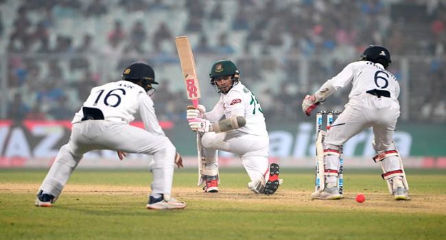 এবার কী গোলাপী’র দোষ?
