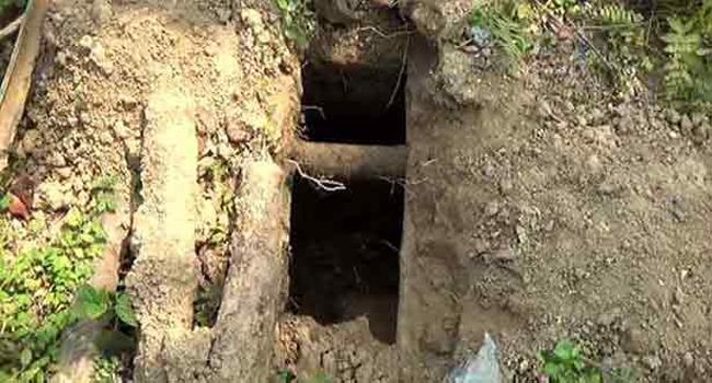 কবর থেকে ৯ কঙ্কাল চুরির অভিযোগ