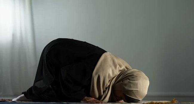 কিশোরগঞ্জে সিজদারত অবস্থায় নারীর মৃত্যু