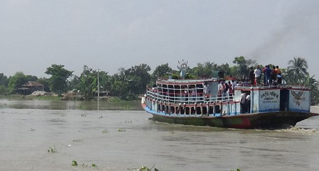দৌলতদিয়া-পাটুরিয়াতে নৌযান চলাচল স্বাভাবিক