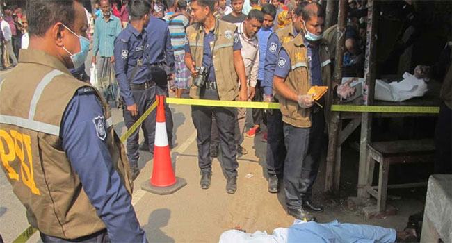 যশোরে প্রকাশ্যে আনসার সদস্যকে গুলি করে হত্যা