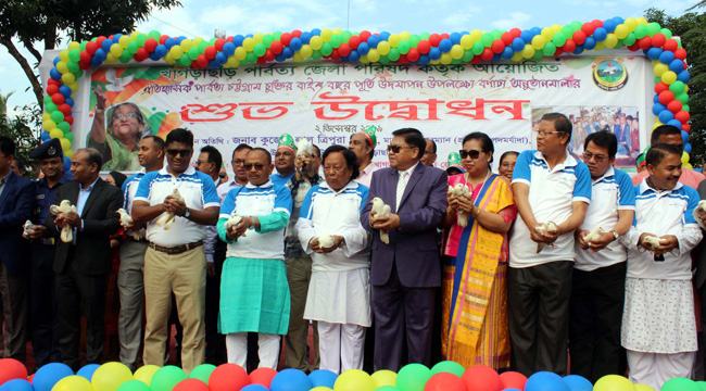 পার্বত্যচুক্তির ২২ বছর পূর্তি উপলক্ষে খাগড়াছড়িতে বর্ণাঢ্য শোভাযাত্রা