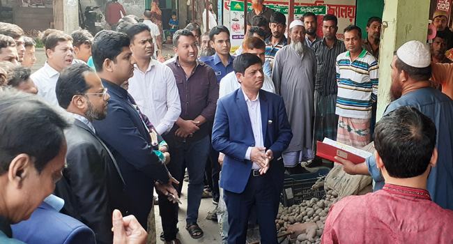 চুয়াডাঙ্গায় মূল্যবৃদ্ধি ও কৃত্রিম সংকট নিয়ন্ত্রণে বাজার মনিটরিংয়ে ডিসি