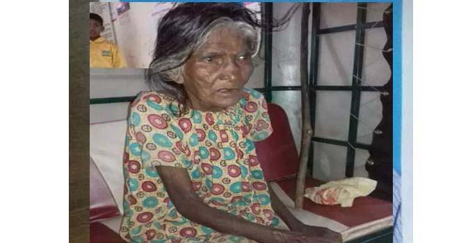 স্বজনদের খুঁজছেন এই বৃদ্ধা