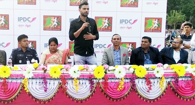 ফিটনেস সেন্টারের ভিত্তিপ্রস্তর স্থাপন করলেন মাশরাফি