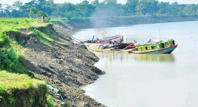 ৮০ লাখ টাকা রাজস্ব আদায় করতে যেয়ে ১৩৪ কোটি টাকা ব্যয়!