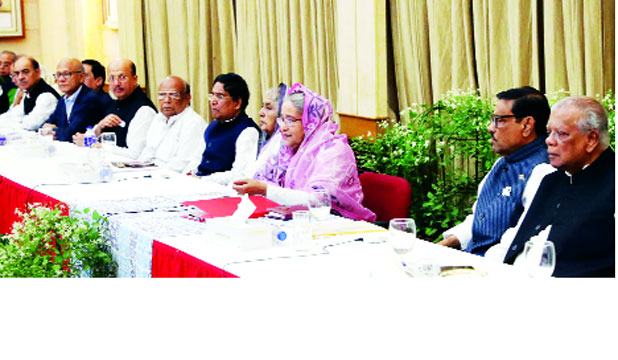 সজাগ থাকতে হবে লুটেরারা যাতে ক্ষমতায় আসতে না পারে : প্রধানমন্ত্রী