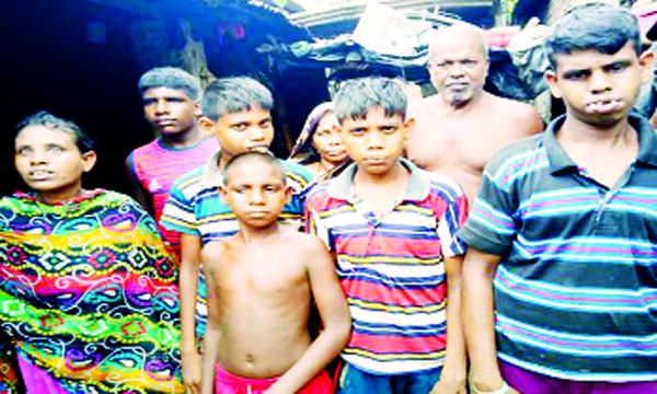 চৌগাছায় এক পরিবারে সাত প্রতিবন্ধী