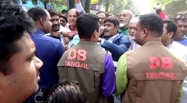 টাঙ্গাইলে বিএনপির মিছিলে পুলিশের বাধা