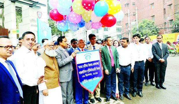 দুর্নীতি প্রতিরোধে ঐক্যবদ্ধভাবে কাজ করতে হবে : দুদক চেয়ারম্যান