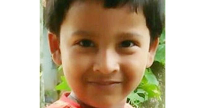 নিখোঁজের ৪ দিনপর খাল থেকে মিললো শিশু মোবিনের লাশ
