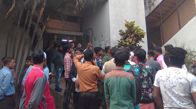 স্বজন‌দের কা‌ছে লাশ হস্তান্তর শুরু