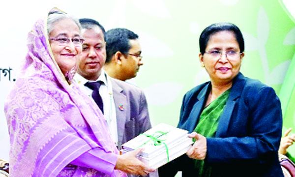 দুর্নীতির ব্যাপারে সতর্ক থাকার  নির্দেশ প্রধানমন্ত্রীর