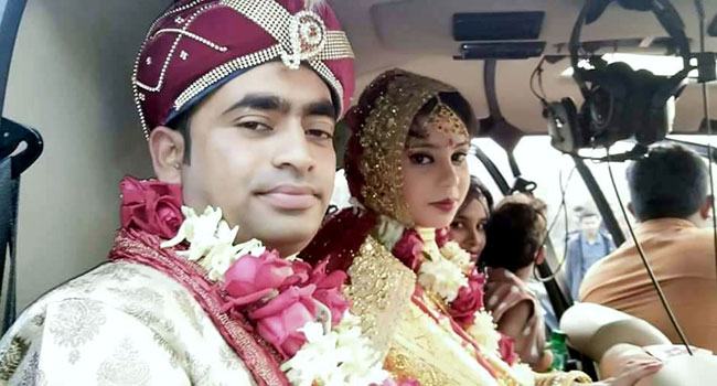কুমিল্লায় হেলিকপ্টারে চড়ে ইউনিয়ন ছাত্রলীগ সভাপতির বিয়ে
