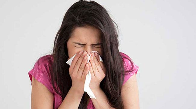 সকালে ঘুম থেকে উঠলেই হাঁচি শুরু হয়ে যায়?