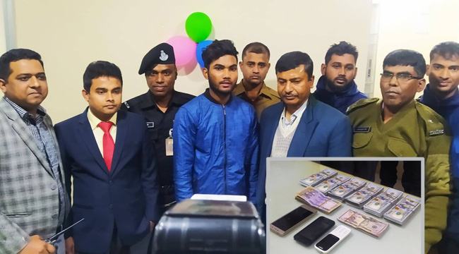 বগুড়ায় বিপুল পরিমাণ ডলারসহ ব্যবসায়ী আটক