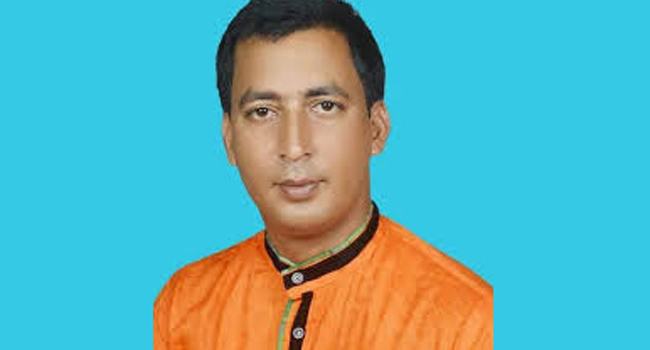 কম্বল না দেয়ায় সরকারি কর্মচারীকে চড়-থাপ্পড় : আ’লীগ নেতা গ্রেফতার