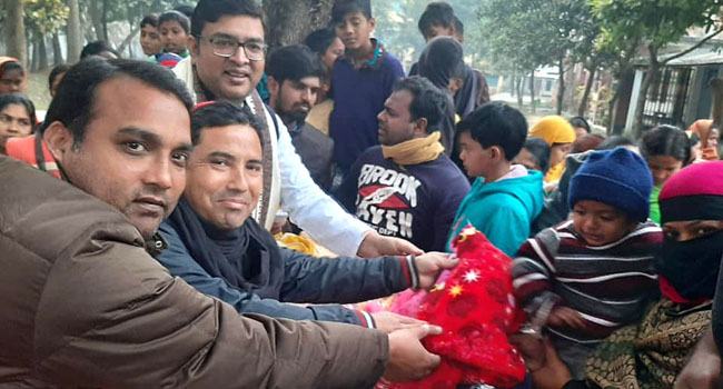সৈয়দপুরে ৩ হাজার শীতার্তের মাঝে কম্বল বিতরণ