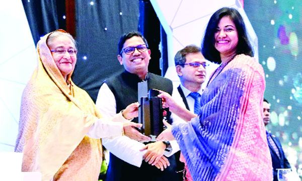 যাচাই ছাড়া ইন্টারনেটে শেয়ার করবেন না : প্রধানমন্ত্রী