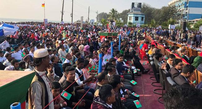 কক্সবাজারে মুজিববর্ষের ক্ষণগণনা উদ্বোধন; সাগরপাড়ে মিলনমেলা