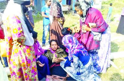 আমতলীতে সাড়ে তিন কোটি টাকা  নিয়ে পালিয়েছে ভুয়া কোম্পানি
