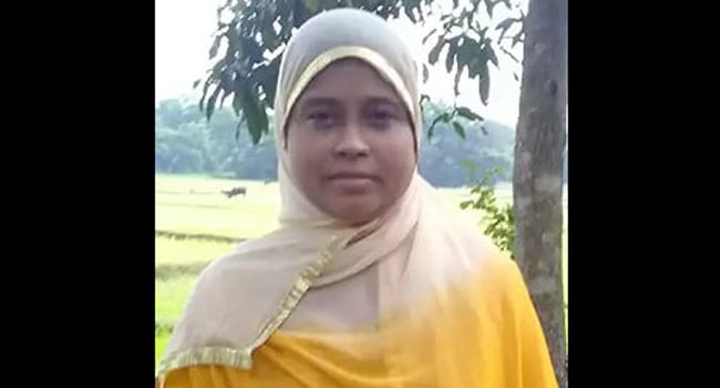 গৃহবধূকে গলাকেটে হত্যা