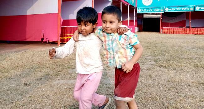 ঠিকানা জানে না ইজতেমা থেকে পাওয়া এই দুই শিশু
