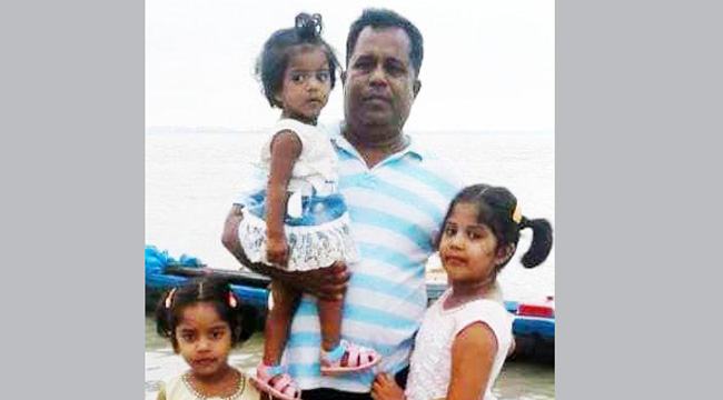 কুমিল্লায় পল্লী বিদ্যুৎ কর্মকর্তাকে বাসায় ঢুকে কুপিয়ে হত্যা