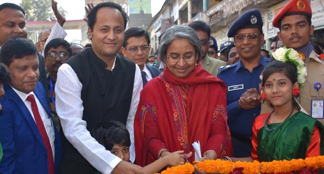 ‘সোনার বাংলাদেশ গড়তে শিক্ষার্থীদের স্বপ্ন দেখতে হবে’