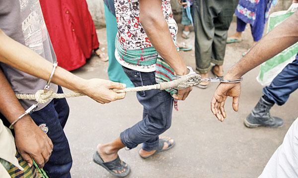 বাংলাদেশের পানিসীমায় ২৬ ভারতীয় জেলে আটক