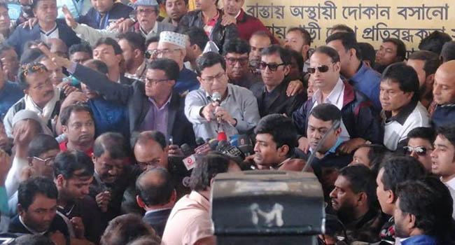 প্রতিদ্বন্দ্বী প্রার্থীরা নির্বাচন‌কে প্রশ্ন‌বিদ্ধ করার চেষ্টা কর‌ছে : তাপস