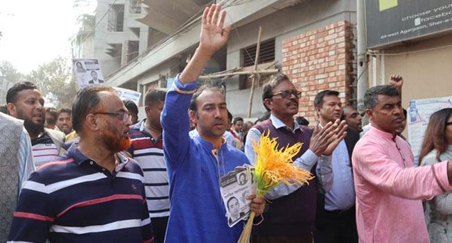 তাবিথের প্রার্থিতা বাতিল চেয়ে করা বিচারপতি মানিকের রিট হাইকোর্টে খারিজ