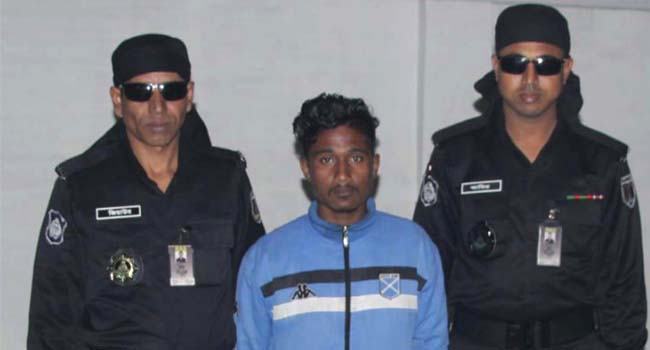 এসএসসি’র ভুয়া প্রশ্নপত্র প্রচারের অভিযোগে যুবক আটক