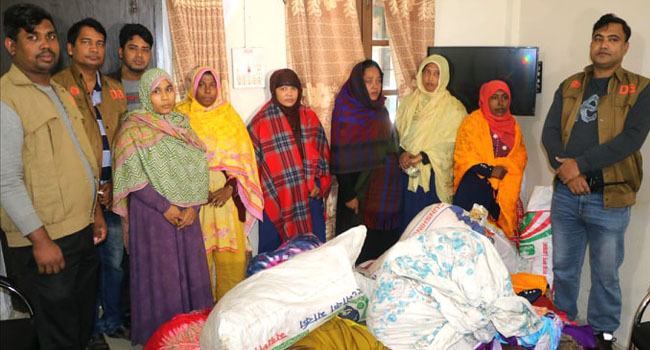 নোয়াখালীতে নারী চোর চক্রের ৬ সদস্য আটক