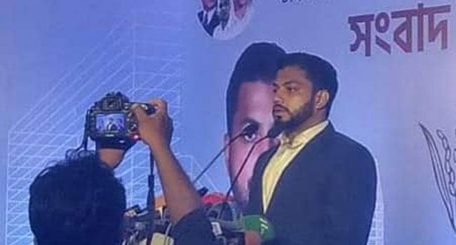 ঘুমের মধ্যেও আমি বাবার শেষ সময়ের দুঃখগুলো দেখতে পাই : ইশরাক