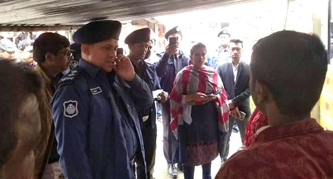 বরগুনায় মন্দির ও প্রতিমা ভাঙচুর করেছে দুর্বৃত্তরা