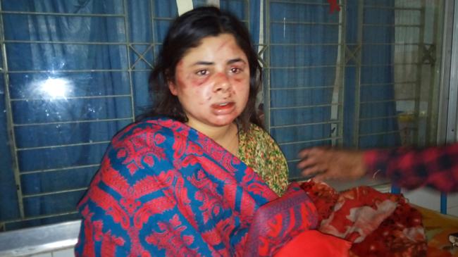 ইয়াবার টাকার জন্য বহিরাগতদের নিয়ে স্ত্রীকে নির্যাতন করেছে স্বামী