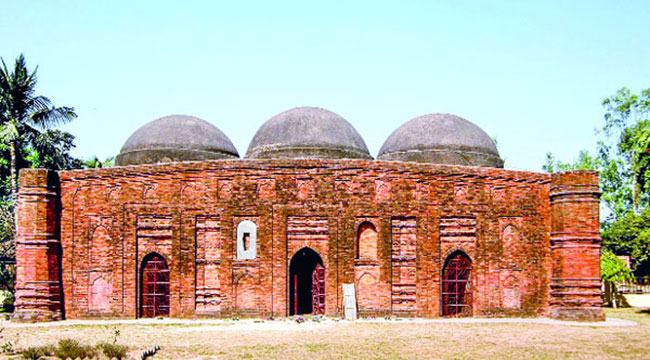 ৪৩৫ বছর ধরে টিকে আছে খেরুয়া মসজিদ