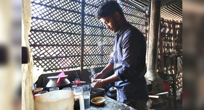 টাকার অভাবে জাবিতে ভর্তি অনিশ্চিত চা-দোকানি শাকিলের