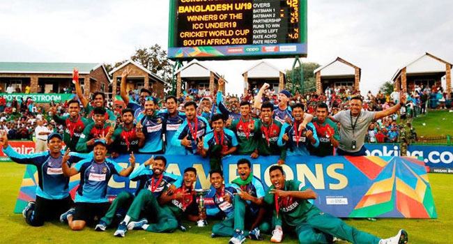 সংসদে বিশ্বকাপজয়ী ক্রিকেটারদের প্লট-সম্মানী দেয়ার দাবি