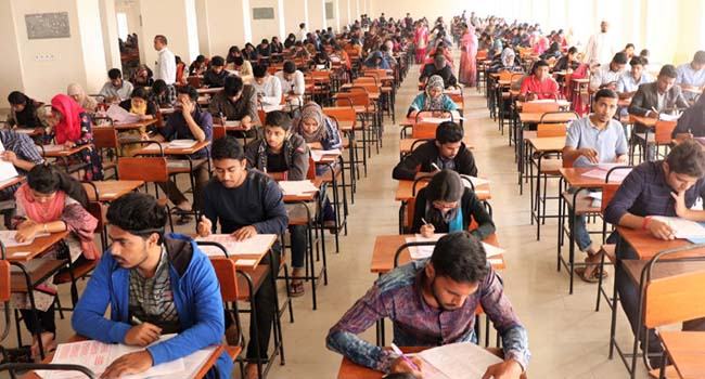 কেন্দ্রীয় ভ‌র্তি পরীক্ষা : কী ভাব‌ছে‌ শিক্ষার্থীরা?