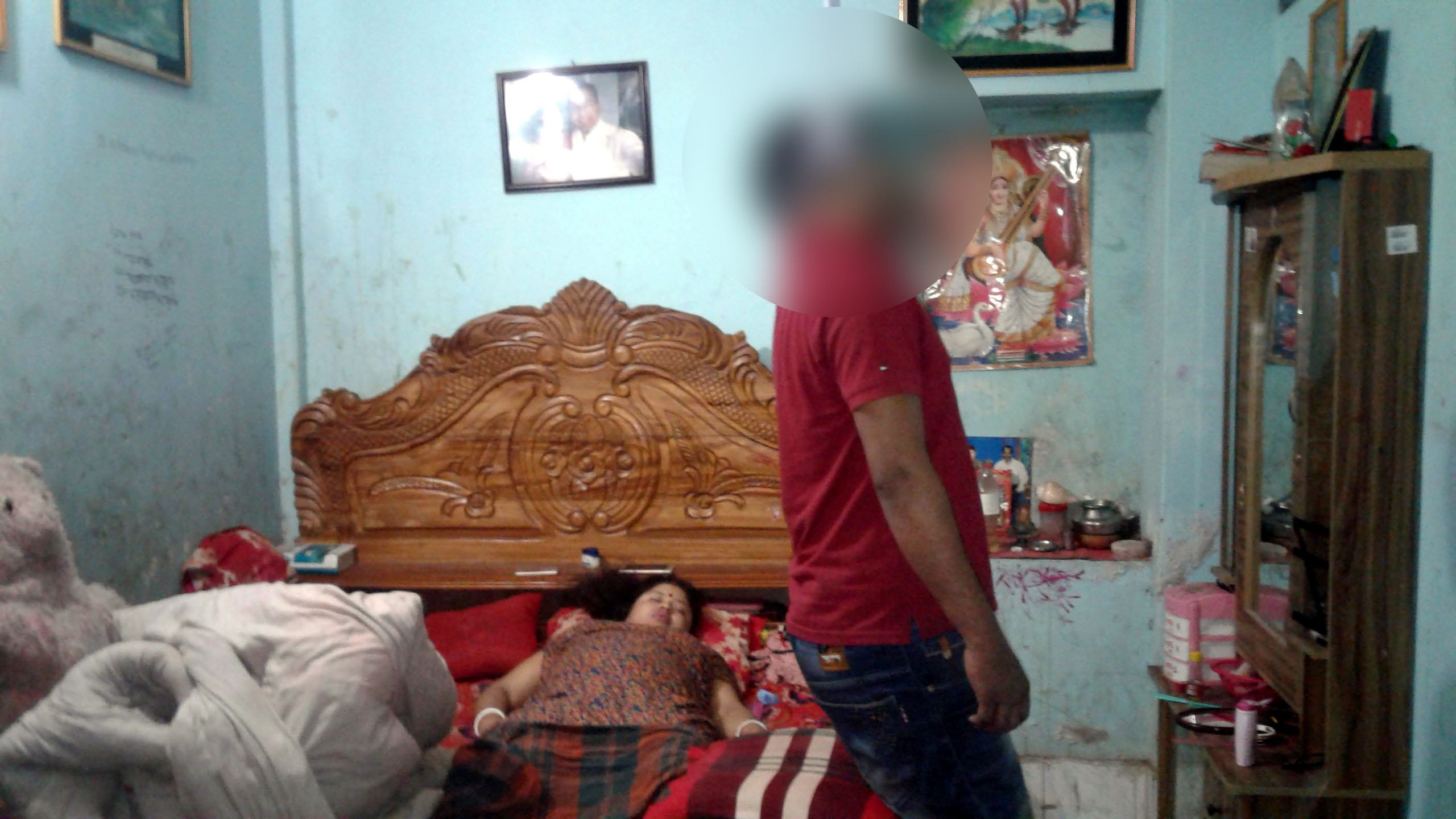 তালাবদ্ধ ঘর থেকে দম্পতির লাশ উদ্ধার