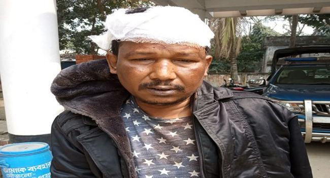 টাঙ্গাইলে চুরি করতে গিয়ে গৃহকর্তাকে পেটাল চোর