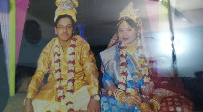 স্ত্রীকে হত্যা করে ফাঁস নেন সেই স্বামী